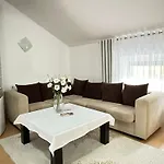 Za Miedzą Motel Bralin