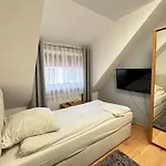 Motel Za Miedza 2*