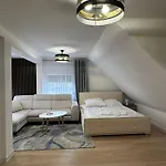 Motel Za Miedza
