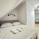 Za Miedza 2*