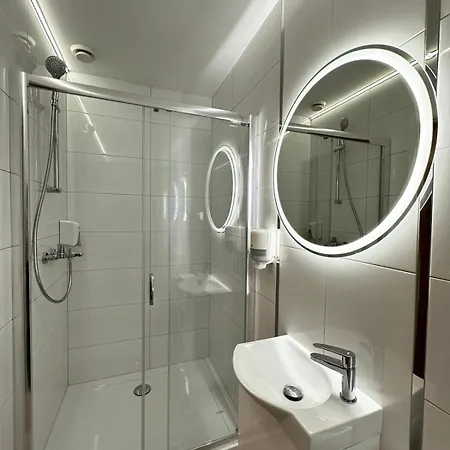 Motel Za Miedza 2*