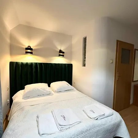 Za Miedza Motel Bralin