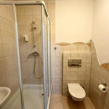 Za Miedza Motel