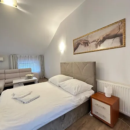 Za Miedza Motel Bralin