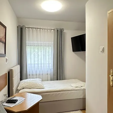 Motel Za Miedza Bralin