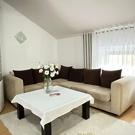 Za Miedza Motel Bralin