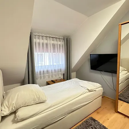 Motel Za Miedza 2*