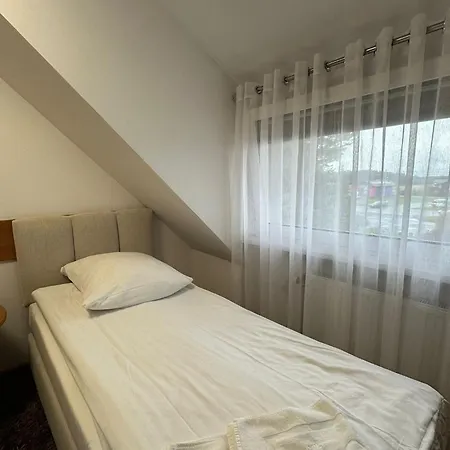 Motel Za Miedza 2*
