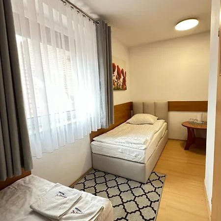 Motel Za Miedza