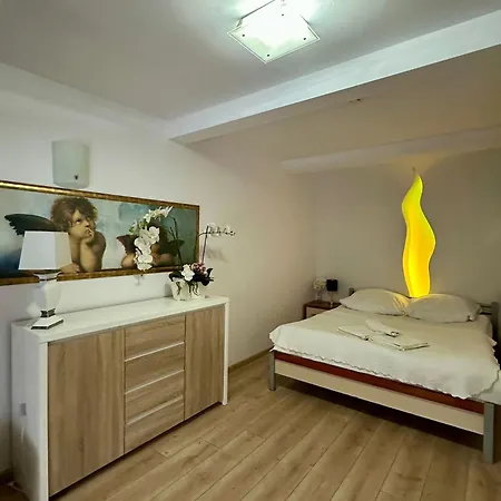 Za Miedza Motel Bralin
